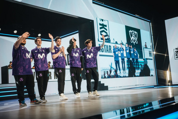 Movistar KOI elimina a Fnatic y resiste en Worlds 2025