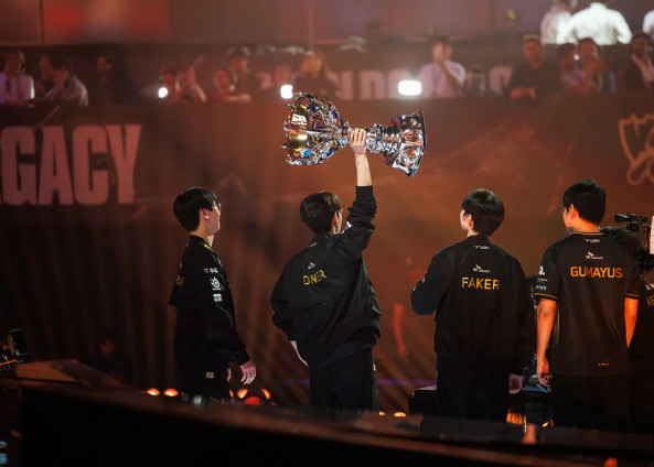 Worlds 2025: T1 revalida su título en una final de infarto que pasa a la historia de los esports 